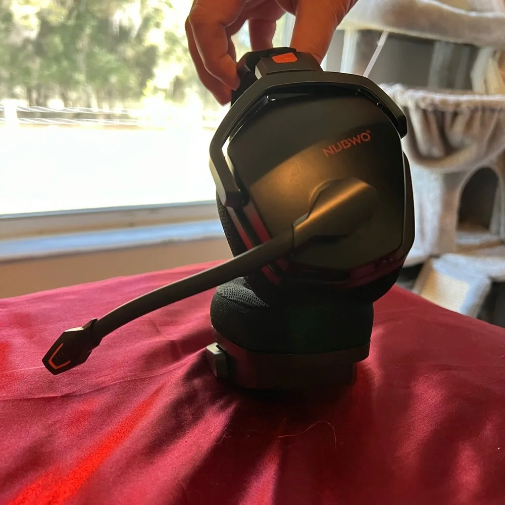 NUBWO G06 dual wireless gaming headset